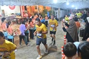 BIB: 4339
                            <button type="button" onclick="openModal(26242576)" class="btn btn-primary btn-sm float-right btn-popup" data-toggle="modal" data-target=".modal-high-quality">
                        <i class="fas fa-shopping-cart"></i> Add to Cart
                    </button>
                                            <button type="button" onclick="isThisMe(26242576, true)" class="btn btn-success btn-sm float-right btn-popup btn-isme hidden" data-toggle="tooltip" data-placement="bottom" title="นี่คือรูปของคุณใช่ไหม คลิกที่นี่เพื่อเอาเข้าอัลบั้ม">
                        <i class="fas fa-plus"></i> Add to album
                    </button>
                    <button type="button" onclick="isThisMe(26242576, false)" class="btn btn-warning btn-sm float-right btn-popup btn-isnotme hidden">
                        <i class="fas fa-ban"></i> Remove from album
                    </button>