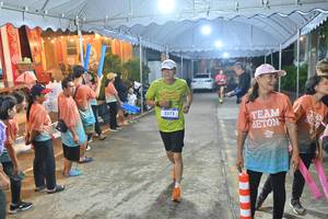 BIB: 33735
                            <button type="button" onclick="openModal(26241250)" class="btn btn-primary btn-sm float-right btn-popup" data-toggle="modal" data-target=".modal-high-quality">
                        <i class="fas fa-shopping-cart"></i> Add to Cart
                    </button>
                                            <button type="button" onclick="isThisMe(26241250, true)" class="btn btn-success btn-sm float-right btn-popup btn-isme hidden" data-toggle="tooltip" data-placement="bottom" title="นี่คือรูปของคุณใช่ไหม คลิกที่นี่เพื่อเอาเข้าอัลบั้ม">
                        <i class="fas fa-plus"></i> Add to album
                    </button>
                    <button type="button" onclick="isThisMe(26241250, false)" class="btn btn-warning btn-sm float-right btn-popup btn-isnotme hidden">
                        <i class="fas fa-ban"></i> Remove from album
                    </button>