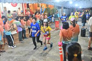 BIB: 4218
                            <button type="button" onclick="openModal(26252475)" class="btn btn-primary btn-sm float-right btn-popup" data-toggle="modal" data-target=".modal-high-quality">
                        <i class="fas fa-shopping-cart"></i> Add to Cart
                    </button>
                                            <button type="button" onclick="isThisMe(26252475, true)" class="btn btn-success btn-sm float-right btn-popup btn-isme hidden" data-toggle="tooltip" data-placement="bottom" title="นี่คือรูปของคุณใช่ไหม คลิกที่นี่เพื่อเอาเข้าอัลบั้ม">
                        <i class="fas fa-plus"></i> Add to album
                    </button>
                    <button type="button" onclick="isThisMe(26252475, false)" class="btn btn-warning btn-sm float-right btn-popup btn-isnotme hidden">
                        <i class="fas fa-ban"></i> Remove from album
                    </button>