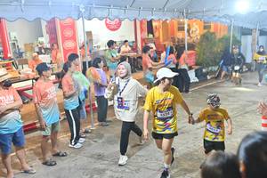 BIB: 3524, 3017
                            <button type="button" onclick="openModal(26253438)" class="btn btn-primary btn-sm float-right btn-popup" data-toggle="modal" data-target=".modal-high-quality">
                        <i class="fas fa-shopping-cart"></i> Add to Cart
                    </button>
                                            <button type="button" onclick="isThisMe(26253438, true)" class="btn btn-success btn-sm float-right btn-popup btn-isme hidden" data-toggle="tooltip" data-placement="bottom" title="นี่คือรูปของคุณใช่ไหม คลิกที่นี่เพื่อเอาเข้าอัลบั้ม">
                        <i class="fas fa-plus"></i> Add to album
                    </button>
                    <button type="button" onclick="isThisMe(26253438, false)" class="btn btn-warning btn-sm float-right btn-popup btn-isnotme hidden">
                        <i class="fas fa-ban"></i> Remove from album
                    </button>