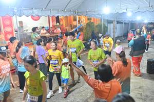 BIB: 3502, 483, 4176
                            <button type="button" onclick="openModal(26253335)" class="btn btn-primary btn-sm float-right btn-popup" data-toggle="modal" data-target=".modal-high-quality">
                        <i class="fas fa-shopping-cart"></i> Add to Cart
                    </button>
                                            <button type="button" onclick="isThisMe(26253335, true)" class="btn btn-success btn-sm float-right btn-popup btn-isme hidden" data-toggle="tooltip" data-placement="bottom" title="นี่คือรูปของคุณใช่ไหม คลิกที่นี่เพื่อเอาเข้าอัลบั้ม">
                        <i class="fas fa-plus"></i> Add to album
                    </button>
                    <button type="button" onclick="isThisMe(26253335, false)" class="btn btn-warning btn-sm float-right btn-popup btn-isnotme hidden">
                        <i class="fas fa-ban"></i> Remove from album
                    </button>