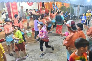 BIB: 4643
                            <button type="button" onclick="openModal(26252703)" class="btn btn-primary btn-sm float-right btn-popup" data-toggle="modal" data-target=".modal-high-quality">
                        <i class="fas fa-shopping-cart"></i> Add to Cart
                    </button>
                                            <button type="button" onclick="isThisMe(26252703, true)" class="btn btn-success btn-sm float-right btn-popup btn-isme hidden" data-toggle="tooltip" data-placement="bottom" title="นี่คือรูปของคุณใช่ไหม คลิกที่นี่เพื่อเอาเข้าอัลบั้ม">
                        <i class="fas fa-plus"></i> Add to album
                    </button>
                    <button type="button" onclick="isThisMe(26252703, false)" class="btn btn-warning btn-sm float-right btn-popup btn-isnotme hidden">
                        <i class="fas fa-ban"></i> Remove from album
                    </button>