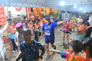 BIB: 4230
                            <button type="button" onclick="openModal(26242383)" class="btn btn-primary btn-sm float-right btn-popup" data-toggle="modal" data-target=".modal-high-quality">
                        <i class="fas fa-shopping-cart"></i> Add to Cart
                    </button>
                                            <button type="button" onclick="isThisMe(26242383, true)" class="btn btn-success btn-sm float-right btn-popup btn-isme hidden" data-toggle="tooltip" data-placement="bottom" title="นี่คือรูปของคุณใช่ไหม คลิกที่นี่เพื่อเอาเข้าอัลบั้ม">
                        <i class="fas fa-plus"></i> Add to album
                    </button>
                    <button type="button" onclick="isThisMe(26242383, false)" class="btn btn-warning btn-sm float-right btn-popup btn-isnotme hidden">
                        <i class="fas fa-ban"></i> Remove from album
                    </button>