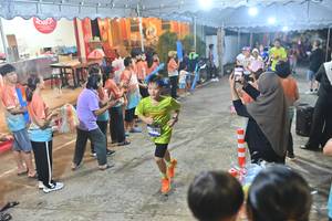 BIB: 31898
                            <button type="button" onclick="openModal(26242577)" class="btn btn-primary btn-sm float-right btn-popup" data-toggle="modal" data-target=".modal-high-quality">
                        <i class="fas fa-shopping-cart"></i> Add to Cart
                    </button>
                                            <button type="button" onclick="isThisMe(26242577, true)" class="btn btn-success btn-sm float-right btn-popup btn-isme hidden" data-toggle="tooltip" data-placement="bottom" title="นี่คือรูปของคุณใช่ไหม คลิกที่นี่เพื่อเอาเข้าอัลบั้ม">
                        <i class="fas fa-plus"></i> Add to album
                    </button>
                    <button type="button" onclick="isThisMe(26242577, false)" class="btn btn-warning btn-sm float-right btn-popup btn-isnotme hidden">
                        <i class="fas fa-ban"></i> Remove from album
                    </button>