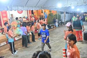 BIB: 
                            <button type="button" onclick="openModal(26253032)" class="btn btn-primary btn-sm float-right btn-popup" data-toggle="modal" data-target=".modal-high-quality">
                        <i class="fas fa-shopping-cart"></i> Add to Cart
                    </button>
                                            <button type="button" onclick="isThisMe(26253032, true)" class="btn btn-success btn-sm float-right btn-popup btn-isme hidden" data-toggle="tooltip" data-placement="bottom" title="นี่คือรูปของคุณใช่ไหม คลิกที่นี่เพื่อเอาเข้าอัลบั้ม">
                        <i class="fas fa-plus"></i> Add to album
                    </button>
                    <button type="button" onclick="isThisMe(26253032, false)" class="btn btn-warning btn-sm float-right btn-popup btn-isnotme hidden">
                        <i class="fas fa-ban"></i> Remove from album
                    </button>