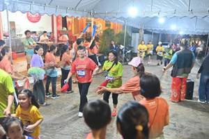 BIB: 4763
                            <button type="button" onclick="openModal(26253241)" class="btn btn-primary btn-sm float-right btn-popup" data-toggle="modal" data-target=".modal-high-quality">
                        <i class="fas fa-shopping-cart"></i> Add to Cart
                    </button>
                                            <button type="button" onclick="isThisMe(26253241, true)" class="btn btn-success btn-sm float-right btn-popup btn-isme hidden" data-toggle="tooltip" data-placement="bottom" title="นี่คือรูปของคุณใช่ไหม คลิกที่นี่เพื่อเอาเข้าอัลบั้ม">
                        <i class="fas fa-plus"></i> Add to album
                    </button>
                    <button type="button" onclick="isThisMe(26253241, false)" class="btn btn-warning btn-sm float-right btn-popup btn-isnotme hidden">
                        <i class="fas fa-ban"></i> Remove from album
                    </button>