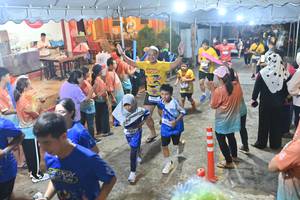 BIB: 4587
                            <button type="button" onclick="openModal(26243134)" class="btn btn-primary btn-sm float-right btn-popup" data-toggle="modal" data-target=".modal-high-quality">
                        <i class="fas fa-shopping-cart"></i> Add to Cart
                    </button>
                                            <button type="button" onclick="isThisMe(26243134, true)" class="btn btn-success btn-sm float-right btn-popup btn-isme hidden" data-toggle="tooltip" data-placement="bottom" title="นี่คือรูปของคุณใช่ไหม คลิกที่นี่เพื่อเอาเข้าอัลบั้ม">
                        <i class="fas fa-plus"></i> Add to album
                    </button>
                    <button type="button" onclick="isThisMe(26243134, false)" class="btn btn-warning btn-sm float-right btn-popup btn-isnotme hidden">
                        <i class="fas fa-ban"></i> Remove from album
                    </button>