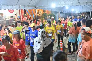 BIB: 4638, 3537
                            <button type="button" onclick="openModal(26243181)" class="btn btn-primary btn-sm float-right btn-popup" data-toggle="modal" data-target=".modal-high-quality">
                        <i class="fas fa-shopping-cart"></i> Add to Cart
                    </button>
                                            <button type="button" onclick="isThisMe(26243181, true)" class="btn btn-success btn-sm float-right btn-popup btn-isme hidden" data-toggle="tooltip" data-placement="bottom" title="นี่คือรูปของคุณใช่ไหม คลิกที่นี่เพื่อเอาเข้าอัลบั้ม">
                        <i class="fas fa-plus"></i> Add to album
                    </button>
                    <button type="button" onclick="isThisMe(26243181, false)" class="btn btn-warning btn-sm float-right btn-popup btn-isnotme hidden">
                        <i class="fas fa-ban"></i> Remove from album
                    </button>