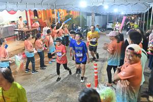 BIB: 4098
                            <button type="button" onclick="openModal(26243202)" class="btn btn-primary btn-sm float-right btn-popup" data-toggle="modal" data-target=".modal-high-quality">
                        <i class="fas fa-shopping-cart"></i> Add to Cart
                    </button>
                                            <button type="button" onclick="isThisMe(26243202, true)" class="btn btn-success btn-sm float-right btn-popup btn-isme hidden" data-toggle="tooltip" data-placement="bottom" title="นี่คือรูปของคุณใช่ไหม คลิกที่นี่เพื่อเอาเข้าอัลบั้ม">
                        <i class="fas fa-plus"></i> Add to album
                    </button>
                    <button type="button" onclick="isThisMe(26243202, false)" class="btn btn-warning btn-sm float-right btn-popup btn-isnotme hidden">
                        <i class="fas fa-ban"></i> Remove from album
                    </button>