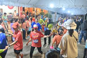 BIB: 3427
                            <button type="button" onclick="openModal(26252322)" class="btn btn-primary btn-sm float-right btn-popup" data-toggle="modal" data-target=".modal-high-quality">
                        <i class="fas fa-shopping-cart"></i> Add to Cart
                    </button>
                                            <button type="button" onclick="isThisMe(26252322, true)" class="btn btn-success btn-sm float-right btn-popup btn-isme hidden" data-toggle="tooltip" data-placement="bottom" title="นี่คือรูปของคุณใช่ไหม คลิกที่นี่เพื่อเอาเข้าอัลบั้ม">
                        <i class="fas fa-plus"></i> Add to album
                    </button>
                    <button type="button" onclick="isThisMe(26252322, false)" class="btn btn-warning btn-sm float-right btn-popup btn-isnotme hidden">
                        <i class="fas fa-ban"></i> Remove from album
                    </button>