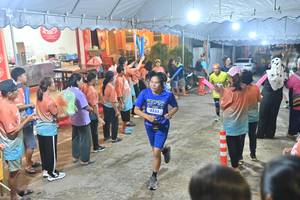 BIB: 33553
                            <button type="button" onclick="openModal(26242081)" class="btn btn-primary btn-sm float-right btn-popup" data-toggle="modal" data-target=".modal-high-quality">
                        <i class="fas fa-shopping-cart"></i> Add to Cart
                    </button>
                                            <button type="button" onclick="isThisMe(26242081, true)" class="btn btn-success btn-sm float-right btn-popup btn-isme hidden" data-toggle="tooltip" data-placement="bottom" title="นี่คือรูปของคุณใช่ไหม คลิกที่นี่เพื่อเอาเข้าอัลบั้ม">
                        <i class="fas fa-plus"></i> Add to album
                    </button>
                    <button type="button" onclick="isThisMe(26242081, false)" class="btn btn-warning btn-sm float-right btn-popup btn-isnotme hidden">
                        <i class="fas fa-ban"></i> Remove from album
                    </button>