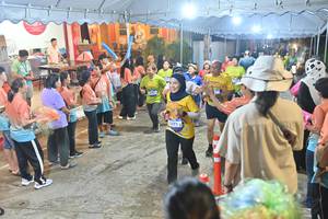 BIB: 1271
                            <button type="button" onclick="openModal(26252038)" class="btn btn-primary btn-sm float-right btn-popup" data-toggle="modal" data-target=".modal-high-quality">
                        <i class="fas fa-shopping-cart"></i> Add to Cart
                    </button>
                                            <button type="button" onclick="isThisMe(26252038, true)" class="btn btn-success btn-sm float-right btn-popup btn-isme hidden" data-toggle="tooltip" data-placement="bottom" title="นี่คือรูปของคุณใช่ไหม คลิกที่นี่เพื่อเอาเข้าอัลบั้ม">
                        <i class="fas fa-plus"></i> Add to album
                    </button>
                    <button type="button" onclick="isThisMe(26252038, false)" class="btn btn-warning btn-sm float-right btn-popup btn-isnotme hidden">
                        <i class="fas fa-ban"></i> Remove from album
                    </button>