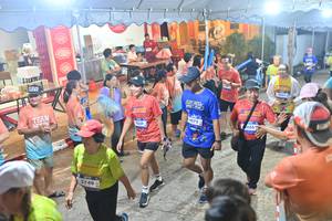 BIB: 3749, 5349, 072, 656
                            <button type="button" onclick="openModal(26252898)" class="btn btn-primary btn-sm float-right btn-popup" data-toggle="modal" data-target=".modal-high-quality">
                        <i class="fas fa-shopping-cart"></i> Add to Cart
                    </button>
                                            <button type="button" onclick="isThisMe(26252898, true)" class="btn btn-success btn-sm float-right btn-popup btn-isme hidden" data-toggle="tooltip" data-placement="bottom" title="นี่คือรูปของคุณใช่ไหม คลิกที่นี่เพื่อเอาเข้าอัลบั้ม">
                        <i class="fas fa-plus"></i> Add to album
                    </button>
                    <button type="button" onclick="isThisMe(26252898, false)" class="btn btn-warning btn-sm float-right btn-popup btn-isnotme hidden">
                        <i class="fas fa-ban"></i> Remove from album
                    </button>