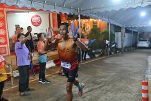 BIB: 3270
                            <button type="button" onclick="openModal(26239996)" class="btn btn-primary btn-sm float-right btn-popup" data-toggle="modal" data-target=".modal-high-quality">
                        <i class="fas fa-shopping-cart"></i> Add to Cart
                    </button>
                                            <button type="button" onclick="isThisMe(26239996, true)" class="btn btn-success btn-sm float-right btn-popup btn-isme hidden" data-toggle="tooltip" data-placement="bottom" title="นี่คือรูปของคุณใช่ไหม คลิกที่นี่เพื่อเอาเข้าอัลบั้ม">
                        <i class="fas fa-plus"></i> Add to album
                    </button>
                    <button type="button" onclick="isThisMe(26239996, false)" class="btn btn-warning btn-sm float-right btn-popup btn-isnotme hidden">
                        <i class="fas fa-ban"></i> Remove from album
                    </button>