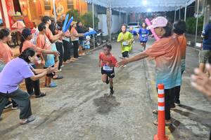 BIB: 4517
                            <button type="button" onclick="openModal(26241282)" class="btn btn-primary btn-sm float-right btn-popup" data-toggle="modal" data-target=".modal-high-quality">
                        <i class="fas fa-shopping-cart"></i> Add to Cart
                    </button>
                                            <button type="button" onclick="isThisMe(26241282, true)" class="btn btn-success btn-sm float-right btn-popup btn-isme hidden" data-toggle="tooltip" data-placement="bottom" title="นี่คือรูปของคุณใช่ไหม คลิกที่นี่เพื่อเอาเข้าอัลบั้ม">
                        <i class="fas fa-plus"></i> Add to album
                    </button>
                    <button type="button" onclick="isThisMe(26241282, false)" class="btn btn-warning btn-sm float-right btn-popup btn-isnotme hidden">
                        <i class="fas fa-ban"></i> Remove from album
                    </button>