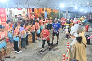 BIB: 
                            <button type="button" onclick="openModal(26251893)" class="btn btn-primary btn-sm float-right btn-popup" data-toggle="modal" data-target=".modal-high-quality">
                        <i class="fas fa-shopping-cart"></i> Add to Cart
                    </button>
                                            <button type="button" onclick="isThisMe(26251893, true)" class="btn btn-success btn-sm float-right btn-popup btn-isme hidden" data-toggle="tooltip" data-placement="bottom" title="นี่คือรูปของคุณใช่ไหม คลิกที่นี่เพื่อเอาเข้าอัลบั้ม">
                        <i class="fas fa-plus"></i> Add to album
                    </button>
                    <button type="button" onclick="isThisMe(26251893, false)" class="btn btn-warning btn-sm float-right btn-popup btn-isnotme hidden">
                        <i class="fas fa-ban"></i> Remove from album
                    </button>