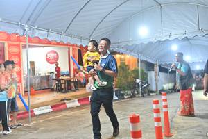 BIB: 
                            <button type="button" onclick="openModal(26253719)" class="btn btn-primary btn-sm float-right btn-popup" data-toggle="modal" data-target=".modal-high-quality">
                        <i class="fas fa-shopping-cart"></i> Add to Cart
                    </button>
                                            <button type="button" onclick="isThisMe(26253719, true)" class="btn btn-success btn-sm float-right btn-popup btn-isme hidden" data-toggle="tooltip" data-placement="bottom" title="นี่คือรูปของคุณใช่ไหม คลิกที่นี่เพื่อเอาเข้าอัลบั้ม">
                        <i class="fas fa-plus"></i> Add to album
                    </button>
                    <button type="button" onclick="isThisMe(26253719, false)" class="btn btn-warning btn-sm float-right btn-popup btn-isnotme hidden">
                        <i class="fas fa-ban"></i> Remove from album
                    </button>