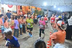 BIB: 4602
                            <button type="button" onclick="openModal(26242853)" class="btn btn-primary btn-sm float-right btn-popup" data-toggle="modal" data-target=".modal-high-quality">
                        <i class="fas fa-shopping-cart"></i> Add to Cart
                    </button>
                                            <button type="button" onclick="isThisMe(26242853, true)" class="btn btn-success btn-sm float-right btn-popup btn-isme hidden" data-toggle="tooltip" data-placement="bottom" title="นี่คือรูปของคุณใช่ไหม คลิกที่นี่เพื่อเอาเข้าอัลบั้ม">
                        <i class="fas fa-plus"></i> Add to album
                    </button>
                    <button type="button" onclick="isThisMe(26242853, false)" class="btn btn-warning btn-sm float-right btn-popup btn-isnotme hidden">
                        <i class="fas fa-ban"></i> Remove from album
                    </button>