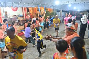 BIB: 1243
                            <button type="button" onclick="openModal(26242244)" class="btn btn-primary btn-sm float-right btn-popup" data-toggle="modal" data-target=".modal-high-quality">
                        <i class="fas fa-shopping-cart"></i> Add to Cart
                    </button>
                                            <button type="button" onclick="isThisMe(26242244, true)" class="btn btn-success btn-sm float-right btn-popup btn-isme hidden" data-toggle="tooltip" data-placement="bottom" title="นี่คือรูปของคุณใช่ไหม คลิกที่นี่เพื่อเอาเข้าอัลบั้ม">
                        <i class="fas fa-plus"></i> Add to album
                    </button>
                    <button type="button" onclick="isThisMe(26242244, false)" class="btn btn-warning btn-sm float-right btn-popup btn-isnotme hidden">
                        <i class="fas fa-ban"></i> Remove from album
                    </button>