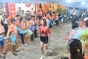 BIB: 1946
                            <button type="button" onclick="openModal(26252532)" class="btn btn-primary btn-sm float-right btn-popup" data-toggle="modal" data-target=".modal-high-quality">
                        <i class="fas fa-shopping-cart"></i> Add to Cart
                    </button>
                                            <button type="button" onclick="isThisMe(26252532, true)" class="btn btn-success btn-sm float-right btn-popup btn-isme hidden" data-toggle="tooltip" data-placement="bottom" title="นี่คือรูปของคุณใช่ไหม คลิกที่นี่เพื่อเอาเข้าอัลบั้ม">
                        <i class="fas fa-plus"></i> Add to album
                    </button>
                    <button type="button" onclick="isThisMe(26252532, false)" class="btn btn-warning btn-sm float-right btn-popup btn-isnotme hidden">
                        <i class="fas fa-ban"></i> Remove from album
                    </button>