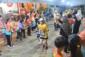 BIB: 140
                            <button type="button" onclick="openModal(26242496)" class="btn btn-primary btn-sm float-right btn-popup" data-toggle="modal" data-target=".modal-high-quality">
                        <i class="fas fa-shopping-cart"></i> Add to Cart
                    </button>
                                            <button type="button" onclick="isThisMe(26242496, true)" class="btn btn-success btn-sm float-right btn-popup btn-isme hidden" data-toggle="tooltip" data-placement="bottom" title="นี่คือรูปของคุณใช่ไหม คลิกที่นี่เพื่อเอาเข้าอัลบั้ม">
                        <i class="fas fa-plus"></i> Add to album
                    </button>
                    <button type="button" onclick="isThisMe(26242496, false)" class="btn btn-warning btn-sm float-right btn-popup btn-isnotme hidden">
                        <i class="fas fa-ban"></i> Remove from album
                    </button>