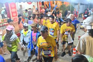 BIB: 1431, 1530, 571, 4320
                            <button type="button" onclick="openModal(26252197)" class="btn btn-primary btn-sm float-right btn-popup" data-toggle="modal" data-target=".modal-high-quality">
                        <i class="fas fa-shopping-cart"></i> Add to Cart
                    </button>
                                            <button type="button" onclick="isThisMe(26252197, true)" class="btn btn-success btn-sm float-right btn-popup btn-isme hidden" data-toggle="tooltip" data-placement="bottom" title="นี่คือรูปของคุณใช่ไหม คลิกที่นี่เพื่อเอาเข้าอัลบั้ม">
                        <i class="fas fa-plus"></i> Add to album
                    </button>
                    <button type="button" onclick="isThisMe(26252197, false)" class="btn btn-warning btn-sm float-right btn-popup btn-isnotme hidden">
                        <i class="fas fa-ban"></i> Remove from album
                    </button>