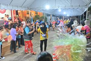 BIB: 3625
                            <button type="button" onclick="openModal(26242956)" class="btn btn-primary btn-sm float-right btn-popup" data-toggle="modal" data-target=".modal-high-quality">
                        <i class="fas fa-shopping-cart"></i> Add to Cart
                    </button>
                                            <button type="button" onclick="isThisMe(26242956, true)" class="btn btn-success btn-sm float-right btn-popup btn-isme hidden" data-toggle="tooltip" data-placement="bottom" title="นี่คือรูปของคุณใช่ไหม คลิกที่นี่เพื่อเอาเข้าอัลบั้ม">
                        <i class="fas fa-plus"></i> Add to album
                    </button>
                    <button type="button" onclick="isThisMe(26242956, false)" class="btn btn-warning btn-sm float-right btn-popup btn-isnotme hidden">
                        <i class="fas fa-ban"></i> Remove from album
                    </button>