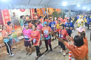 BIB: 4153, 4164
                            <button type="button" onclick="openModal(26253521)" class="btn btn-primary btn-sm float-right btn-popup" data-toggle="modal" data-target=".modal-high-quality">
                        <i class="fas fa-shopping-cart"></i> Add to Cart
                    </button>
                                            <button type="button" onclick="isThisMe(26253521, true)" class="btn btn-success btn-sm float-right btn-popup btn-isme hidden" data-toggle="tooltip" data-placement="bottom" title="นี่คือรูปของคุณใช่ไหม คลิกที่นี่เพื่อเอาเข้าอัลบั้ม">
                        <i class="fas fa-plus"></i> Add to album
                    </button>
                    <button type="button" onclick="isThisMe(26253521, false)" class="btn btn-warning btn-sm float-right btn-popup btn-isnotme hidden">
                        <i class="fas fa-ban"></i> Remove from album
                    </button>