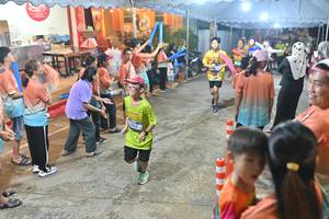 BIB: 202
                            <button type="button" onclick="openModal(26242322)" class="btn btn-primary btn-sm float-right btn-popup" data-toggle="modal" data-target=".modal-high-quality">
                        <i class="fas fa-shopping-cart"></i> Add to Cart
                    </button>
                                            <button type="button" onclick="isThisMe(26242322, true)" class="btn btn-success btn-sm float-right btn-popup btn-isme hidden" data-toggle="tooltip" data-placement="bottom" title="นี่คือรูปของคุณใช่ไหม คลิกที่นี่เพื่อเอาเข้าอัลบั้ม">
                        <i class="fas fa-plus"></i> Add to album
                    </button>
                    <button type="button" onclick="isThisMe(26242322, false)" class="btn btn-warning btn-sm float-right btn-popup btn-isnotme hidden">
                        <i class="fas fa-ban"></i> Remove from album
                    </button>