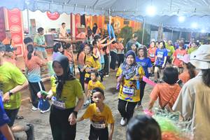 BIB: 309, 1024, 3983
                            <button type="button" onclick="openModal(26252333)" class="btn btn-primary btn-sm float-right btn-popup" data-toggle="modal" data-target=".modal-high-quality">
                        <i class="fas fa-shopping-cart"></i> Add to Cart
                    </button>
                                            <button type="button" onclick="isThisMe(26252333, true)" class="btn btn-success btn-sm float-right btn-popup btn-isme hidden" data-toggle="tooltip" data-placement="bottom" title="นี่คือรูปของคุณใช่ไหม คลิกที่นี่เพื่อเอาเข้าอัลบั้ม">
                        <i class="fas fa-plus"></i> Add to album
                    </button>
                    <button type="button" onclick="isThisMe(26252333, false)" class="btn btn-warning btn-sm float-right btn-popup btn-isnotme hidden">
                        <i class="fas fa-ban"></i> Remove from album
                    </button>