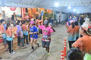 BIB: 1728
                            <button type="button" onclick="openModal(26242921)" class="btn btn-primary btn-sm float-right btn-popup" data-toggle="modal" data-target=".modal-high-quality">
                        <i class="fas fa-shopping-cart"></i> Add to Cart
                    </button>
                                            <button type="button" onclick="isThisMe(26242921, true)" class="btn btn-success btn-sm float-right btn-popup btn-isme hidden" data-toggle="tooltip" data-placement="bottom" title="นี่คือรูปของคุณใช่ไหม คลิกที่นี่เพื่อเอาเข้าอัลบั้ม">
                        <i class="fas fa-plus"></i> Add to album
                    </button>
                    <button type="button" onclick="isThisMe(26242921, false)" class="btn btn-warning btn-sm float-right btn-popup btn-isnotme hidden">
                        <i class="fas fa-ban"></i> Remove from album
                    </button>