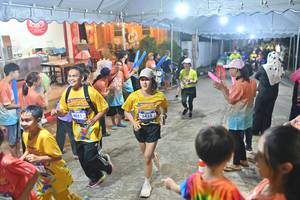 BIB: 4051, 3458
                            <button type="button" onclick="openModal(26242401)" class="btn btn-primary btn-sm float-right btn-popup" data-toggle="modal" data-target=".modal-high-quality">
                        <i class="fas fa-shopping-cart"></i> Add to Cart
                    </button>
                                            <button type="button" onclick="isThisMe(26242401, true)" class="btn btn-success btn-sm float-right btn-popup btn-isme hidden" data-toggle="tooltip" data-placement="bottom" title="นี่คือรูปของคุณใช่ไหม คลิกที่นี่เพื่อเอาเข้าอัลบั้ม">
                        <i class="fas fa-plus"></i> Add to album
                    </button>
                    <button type="button" onclick="isThisMe(26242401, false)" class="btn btn-warning btn-sm float-right btn-popup btn-isnotme hidden">
                        <i class="fas fa-ban"></i> Remove from album
                    </button>