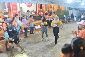 BIB: 
                            <button type="button" onclick="openModal(26253458)" class="btn btn-primary btn-sm float-right btn-popup" data-toggle="modal" data-target=".modal-high-quality">
                        <i class="fas fa-shopping-cart"></i> Add to Cart
                    </button>
                                            <button type="button" onclick="isThisMe(26253458, true)" class="btn btn-success btn-sm float-right btn-popup btn-isme hidden" data-toggle="tooltip" data-placement="bottom" title="นี่คือรูปของคุณใช่ไหม คลิกที่นี่เพื่อเอาเข้าอัลบั้ม">
                        <i class="fas fa-plus"></i> Add to album
                    </button>
                    <button type="button" onclick="isThisMe(26253458, false)" class="btn btn-warning btn-sm float-right btn-popup btn-isnotme hidden">
                        <i class="fas fa-ban"></i> Remove from album
                    </button>