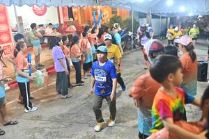 BIB: 3292
                            <button type="button" onclick="openModal(26252711)" class="btn btn-primary btn-sm float-right btn-popup" data-toggle="modal" data-target=".modal-high-quality">
                        <i class="fas fa-shopping-cart"></i> Add to Cart
                    </button>
                                            <button type="button" onclick="isThisMe(26252711, true)" class="btn btn-success btn-sm float-right btn-popup btn-isme hidden" data-toggle="tooltip" data-placement="bottom" title="นี่คือรูปของคุณใช่ไหม คลิกที่นี่เพื่อเอาเข้าอัลบั้ม">
                        <i class="fas fa-plus"></i> Add to album
                    </button>
                    <button type="button" onclick="isThisMe(26252711, false)" class="btn btn-warning btn-sm float-right btn-popup btn-isnotme hidden">
                        <i class="fas fa-ban"></i> Remove from album
                    </button>