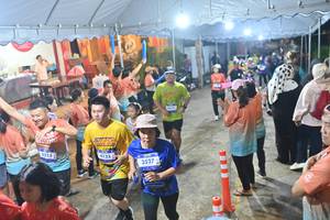 BIB: 3255, 4123, 3527
                            <button type="button" onclick="openModal(26243061)" class="btn btn-primary btn-sm float-right btn-popup" data-toggle="modal" data-target=".modal-high-quality">
                        <i class="fas fa-shopping-cart"></i> Add to Cart
                    </button>
                                            <button type="button" onclick="isThisMe(26243061, true)" class="btn btn-success btn-sm float-right btn-popup btn-isme hidden" data-toggle="tooltip" data-placement="bottom" title="นี่คือรูปของคุณใช่ไหม คลิกที่นี่เพื่อเอาเข้าอัลบั้ม">
                        <i class="fas fa-plus"></i> Add to album
                    </button>
                    <button type="button" onclick="isThisMe(26243061, false)" class="btn btn-warning btn-sm float-right btn-popup btn-isnotme hidden">
                        <i class="fas fa-ban"></i> Remove from album
                    </button>