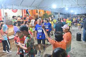 BIB: 3956
                            <button type="button" onclick="openModal(26253353)" class="btn btn-primary btn-sm float-right btn-popup" data-toggle="modal" data-target=".modal-high-quality">
                        <i class="fas fa-shopping-cart"></i> Add to Cart
                    </button>
                                            <button type="button" onclick="isThisMe(26253353, true)" class="btn btn-success btn-sm float-right btn-popup btn-isme hidden" data-toggle="tooltip" data-placement="bottom" title="นี่คือรูปของคุณใช่ไหม คลิกที่นี่เพื่อเอาเข้าอัลบั้ม">
                        <i class="fas fa-plus"></i> Add to album
                    </button>
                    <button type="button" onclick="isThisMe(26253353, false)" class="btn btn-warning btn-sm float-right btn-popup btn-isnotme hidden">
                        <i class="fas fa-ban"></i> Remove from album
                    </button>