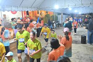 BIB: 4176, 1707
                            <button type="button" onclick="openModal(26253344)" class="btn btn-primary btn-sm float-right btn-popup" data-toggle="modal" data-target=".modal-high-quality">
                        <i class="fas fa-shopping-cart"></i> Add to Cart
                    </button>
                                            <button type="button" onclick="isThisMe(26253344, true)" class="btn btn-success btn-sm float-right btn-popup btn-isme hidden" data-toggle="tooltip" data-placement="bottom" title="นี่คือรูปของคุณใช่ไหม คลิกที่นี่เพื่อเอาเข้าอัลบั้ม">
                        <i class="fas fa-plus"></i> Add to album
                    </button>
                    <button type="button" onclick="isThisMe(26253344, false)" class="btn btn-warning btn-sm float-right btn-popup btn-isnotme hidden">
                        <i class="fas fa-ban"></i> Remove from album
                    </button>