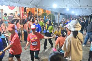 BIB: 3427
                            <button type="button" onclick="openModal(26252326)" class="btn btn-primary btn-sm float-right btn-popup" data-toggle="modal" data-target=".modal-high-quality">
                        <i class="fas fa-shopping-cart"></i> Add to Cart
                    </button>
                                            <button type="button" onclick="isThisMe(26252326, true)" class="btn btn-success btn-sm float-right btn-popup btn-isme hidden" data-toggle="tooltip" data-placement="bottom" title="นี่คือรูปของคุณใช่ไหม คลิกที่นี่เพื่อเอาเข้าอัลบั้ม">
                        <i class="fas fa-plus"></i> Add to album
                    </button>
                    <button type="button" onclick="isThisMe(26252326, false)" class="btn btn-warning btn-sm float-right btn-popup btn-isnotme hidden">
                        <i class="fas fa-ban"></i> Remove from album
                    </button>