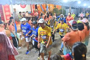 BIB: 480, 038, 4492
                            <button type="button" onclick="openModal(26252657)" class="btn btn-primary btn-sm float-right btn-popup" data-toggle="modal" data-target=".modal-high-quality">
                        <i class="fas fa-shopping-cart"></i> Add to Cart
                    </button>
                                            <button type="button" onclick="isThisMe(26252657, true)" class="btn btn-success btn-sm float-right btn-popup btn-isme hidden" data-toggle="tooltip" data-placement="bottom" title="นี่คือรูปของคุณใช่ไหม คลิกที่นี่เพื่อเอาเข้าอัลบั้ม">
                        <i class="fas fa-plus"></i> Add to album
                    </button>
                    <button type="button" onclick="isThisMe(26252657, false)" class="btn btn-warning btn-sm float-right btn-popup btn-isnotme hidden">
                        <i class="fas fa-ban"></i> Remove from album
                    </button>