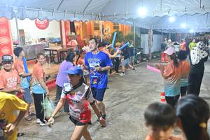 BIB: 4383
                            <button type="button" onclick="openModal(26242164)" class="btn btn-primary btn-sm float-right btn-popup" data-toggle="modal" data-target=".modal-high-quality">
                        <i class="fas fa-shopping-cart"></i> Add to Cart
                    </button>
                                            <button type="button" onclick="isThisMe(26242164, true)" class="btn btn-success btn-sm float-right btn-popup btn-isme hidden" data-toggle="tooltip" data-placement="bottom" title="นี่คือรูปของคุณใช่ไหม คลิกที่นี่เพื่อเอาเข้าอัลบั้ม">
                        <i class="fas fa-plus"></i> Add to album
                    </button>
                    <button type="button" onclick="isThisMe(26242164, false)" class="btn btn-warning btn-sm float-right btn-popup btn-isnotme hidden">
                        <i class="fas fa-ban"></i> Remove from album
                    </button>