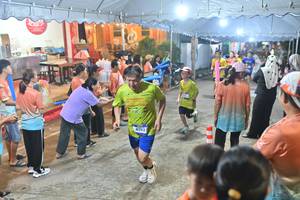 BIB: 4393
                            <button type="button" onclick="openModal(26242316)" class="btn btn-primary btn-sm float-right btn-popup" data-toggle="modal" data-target=".modal-high-quality">
                        <i class="fas fa-shopping-cart"></i> Add to Cart
                    </button>
                                            <button type="button" onclick="isThisMe(26242316, true)" class="btn btn-success btn-sm float-right btn-popup btn-isme hidden" data-toggle="tooltip" data-placement="bottom" title="นี่คือรูปของคุณใช่ไหม คลิกที่นี่เพื่อเอาเข้าอัลบั้ม">
                        <i class="fas fa-plus"></i> Add to album
                    </button>
                    <button type="button" onclick="isThisMe(26242316, false)" class="btn btn-warning btn-sm float-right btn-popup btn-isnotme hidden">
                        <i class="fas fa-ban"></i> Remove from album
                    </button>