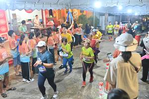 BIB: 984
                            <button type="button" onclick="openModal(26251931)" class="btn btn-primary btn-sm float-right btn-popup" data-toggle="modal" data-target=".modal-high-quality">
                        <i class="fas fa-shopping-cart"></i> Add to Cart
                    </button>
                                            <button type="button" onclick="isThisMe(26251931, true)" class="btn btn-success btn-sm float-right btn-popup btn-isme hidden" data-toggle="tooltip" data-placement="bottom" title="นี่คือรูปของคุณใช่ไหม คลิกที่นี่เพื่อเอาเข้าอัลบั้ม">
                        <i class="fas fa-plus"></i> Add to album
                    </button>
                    <button type="button" onclick="isThisMe(26251931, false)" class="btn btn-warning btn-sm float-right btn-popup btn-isnotme hidden">
                        <i class="fas fa-ban"></i> Remove from album
                    </button>