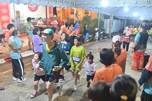 BIB: 4470
                            <button type="button" onclick="openModal(26253303)" class="btn btn-primary btn-sm float-right btn-popup" data-toggle="modal" data-target=".modal-high-quality">
                        <i class="fas fa-shopping-cart"></i> Add to Cart
                    </button>
                                            <button type="button" onclick="isThisMe(26253303, true)" class="btn btn-success btn-sm float-right btn-popup btn-isme hidden" data-toggle="tooltip" data-placement="bottom" title="นี่คือรูปของคุณใช่ไหม คลิกที่นี่เพื่อเอาเข้าอัลบั้ม">
                        <i class="fas fa-plus"></i> Add to album
                    </button>
                    <button type="button" onclick="isThisMe(26253303, false)" class="btn btn-warning btn-sm float-right btn-popup btn-isnotme hidden">
                        <i class="fas fa-ban"></i> Remove from album
                    </button>