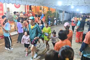 BIB: 8470, 4094
                            <button type="button" onclick="openModal(26253306)" class="btn btn-primary btn-sm float-right btn-popup" data-toggle="modal" data-target=".modal-high-quality">
                        <i class="fas fa-shopping-cart"></i> Add to Cart
                    </button>
                                            <button type="button" onclick="isThisMe(26253306, true)" class="btn btn-success btn-sm float-right btn-popup btn-isme hidden" data-toggle="tooltip" data-placement="bottom" title="นี่คือรูปของคุณใช่ไหม คลิกที่นี่เพื่อเอาเข้าอัลบั้ม">
                        <i class="fas fa-plus"></i> Add to album
                    </button>
                    <button type="button" onclick="isThisMe(26253306, false)" class="btn btn-warning btn-sm float-right btn-popup btn-isnotme hidden">
                        <i class="fas fa-ban"></i> Remove from album
                    </button>