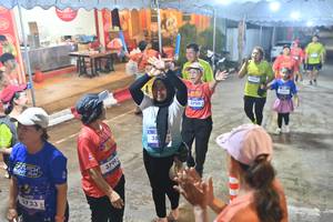 BIB: 3733, 3799, 3750
                            <button type="button" onclick="openModal(26253691)" class="btn btn-primary btn-sm float-right btn-popup" data-toggle="modal" data-target=".modal-high-quality">
                        <i class="fas fa-shopping-cart"></i> Add to Cart
                    </button>
                                            <button type="button" onclick="isThisMe(26253691, true)" class="btn btn-success btn-sm float-right btn-popup btn-isme hidden" data-toggle="tooltip" data-placement="bottom" title="นี่คือรูปของคุณใช่ไหม คลิกที่นี่เพื่อเอาเข้าอัลบั้ม">
                        <i class="fas fa-plus"></i> Add to album
                    </button>
                    <button type="button" onclick="isThisMe(26253691, false)" class="btn btn-warning btn-sm float-right btn-popup btn-isnotme hidden">
                        <i class="fas fa-ban"></i> Remove from album
                    </button>