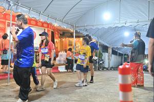 BIB: 4527, 4552
                            <button type="button" onclick="openModal(26253754)" class="btn btn-primary btn-sm float-right btn-popup" data-toggle="modal" data-target=".modal-high-quality">
                        <i class="fas fa-shopping-cart"></i> Add to Cart
                    </button>
                                            <button type="button" onclick="isThisMe(26253754, true)" class="btn btn-success btn-sm float-right btn-popup btn-isme hidden" data-toggle="tooltip" data-placement="bottom" title="นี่คือรูปของคุณใช่ไหม คลิกที่นี่เพื่อเอาเข้าอัลบั้ม">
                        <i class="fas fa-plus"></i> Add to album
                    </button>
                    <button type="button" onclick="isThisMe(26253754, false)" class="btn btn-warning btn-sm float-right btn-popup btn-isnotme hidden">
                        <i class="fas fa-ban"></i> Remove from album
                    </button>