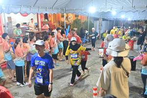 BIB: 4798, 122
                            <button type="button" onclick="openModal(26251909)" class="btn btn-primary btn-sm float-right btn-popup" data-toggle="modal" data-target=".modal-high-quality">
                        <i class="fas fa-shopping-cart"></i> Add to Cart
                    </button>
                                            <button type="button" onclick="isThisMe(26251909, true)" class="btn btn-success btn-sm float-right btn-popup btn-isme hidden" data-toggle="tooltip" data-placement="bottom" title="นี่คือรูปของคุณใช่ไหม คลิกที่นี่เพื่อเอาเข้าอัลบั้ม">
                        <i class="fas fa-plus"></i> Add to album
                    </button>
                    <button type="button" onclick="isThisMe(26251909, false)" class="btn btn-warning btn-sm float-right btn-popup btn-isnotme hidden">
                        <i class="fas fa-ban"></i> Remove from album
                    </button>