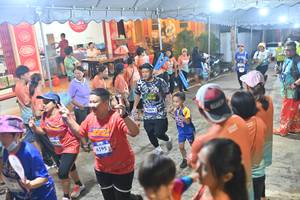 BIB: 4595, 1263
                            <button type="button" onclick="openModal(26252980)" class="btn btn-primary btn-sm float-right btn-popup" data-toggle="modal" data-target=".modal-high-quality">
                        <i class="fas fa-shopping-cart"></i> Add to Cart
                    </button>
                                            <button type="button" onclick="isThisMe(26252980, true)" class="btn btn-success btn-sm float-right btn-popup btn-isme hidden" data-toggle="tooltip" data-placement="bottom" title="นี่คือรูปของคุณใช่ไหม คลิกที่นี่เพื่อเอาเข้าอัลบั้ม">
                        <i class="fas fa-plus"></i> Add to album
                    </button>
                    <button type="button" onclick="isThisMe(26252980, false)" class="btn btn-warning btn-sm float-right btn-popup btn-isnotme hidden">
                        <i class="fas fa-ban"></i> Remove from album
                    </button>