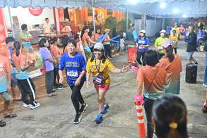 BIB: 4218
                            <button type="button" onclick="openModal(26252477)" class="btn btn-primary btn-sm float-right btn-popup" data-toggle="modal" data-target=".modal-high-quality">
                        <i class="fas fa-shopping-cart"></i> Add to Cart
                    </button>
                                            <button type="button" onclick="isThisMe(26252477, true)" class="btn btn-success btn-sm float-right btn-popup btn-isme hidden" data-toggle="tooltip" data-placement="bottom" title="นี่คือรูปของคุณใช่ไหม คลิกที่นี่เพื่อเอาเข้าอัลบั้ม">
                        <i class="fas fa-plus"></i> Add to album
                    </button>
                    <button type="button" onclick="isThisMe(26252477, false)" class="btn btn-warning btn-sm float-right btn-popup btn-isnotme hidden">
                        <i class="fas fa-ban"></i> Remove from album
                    </button>