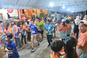 BIB: 568, 3108
                            <button type="button" onclick="openModal(26242217)" class="btn btn-primary btn-sm float-right btn-popup" data-toggle="modal" data-target=".modal-high-quality">
                        <i class="fas fa-shopping-cart"></i> Add to Cart
                    </button>
                                            <button type="button" onclick="isThisMe(26242217, true)" class="btn btn-success btn-sm float-right btn-popup btn-isme hidden" data-toggle="tooltip" data-placement="bottom" title="นี่คือรูปของคุณใช่ไหม คลิกที่นี่เพื่อเอาเข้าอัลบั้ม">
                        <i class="fas fa-plus"></i> Add to album
                    </button>
                    <button type="button" onclick="isThisMe(26242217, false)" class="btn btn-warning btn-sm float-right btn-popup btn-isnotme hidden">
                        <i class="fas fa-ban"></i> Remove from album
                    </button>